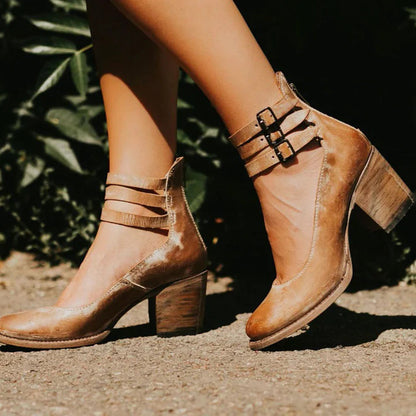 Avalance™| Vanessa Vintage Pumps